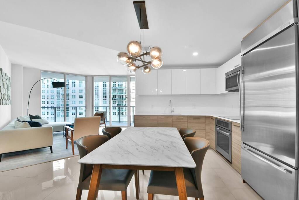 Lovely Upscale Condo Gorgeous View 2Bd 2Bath In Brickell Miami Exterior foto